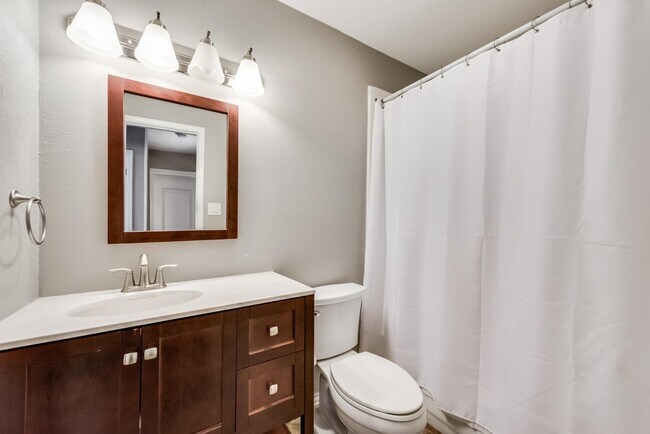 Building Photo - 1612 Cayman Cir