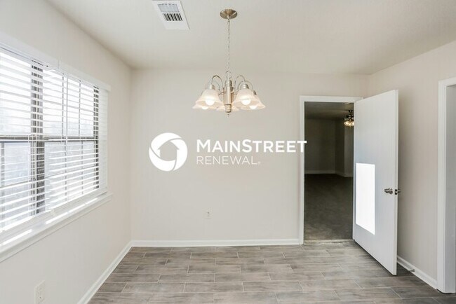 Building Photo - 4 Bedroom Pet-Friendly Home in Bartlett, TN with Main Street Renewal
