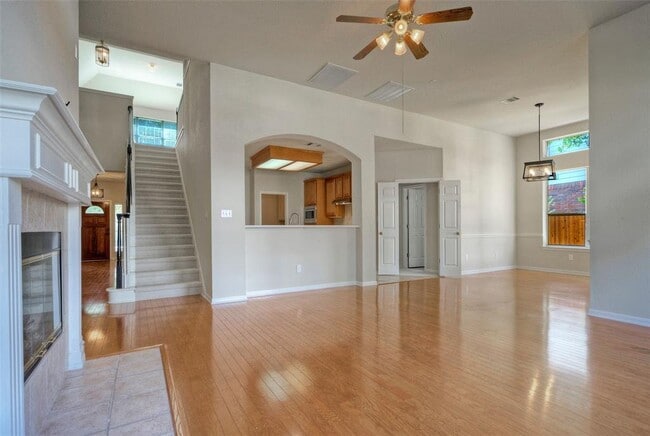 Building Photo - 2616 Henley Dr