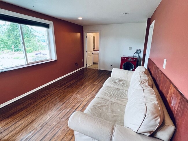 Building Photo - 1 bedroom duplex with office, in Big Lake