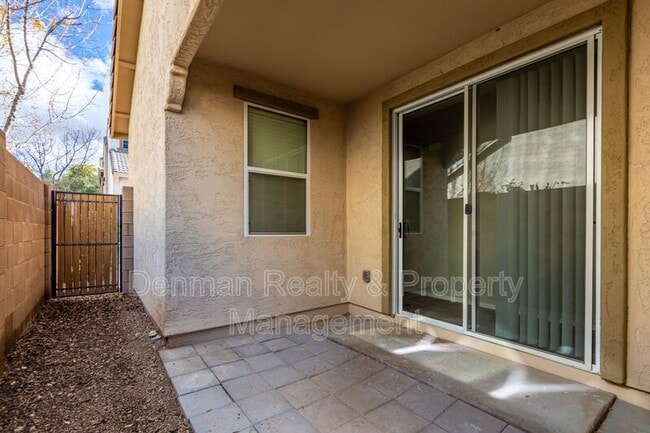 Building Photo - 4262 E Carla Vista Dr