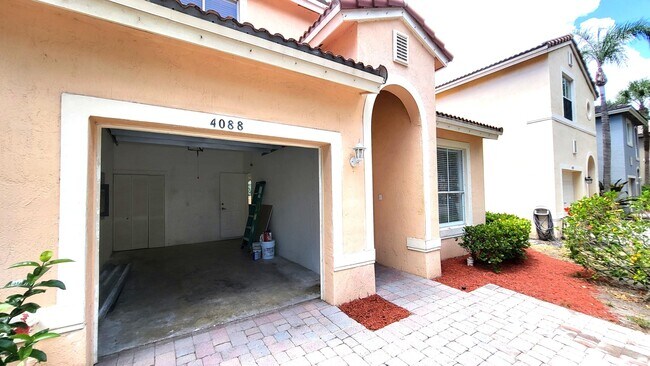 Building Photo - 4088 Lake Tahoe Cir