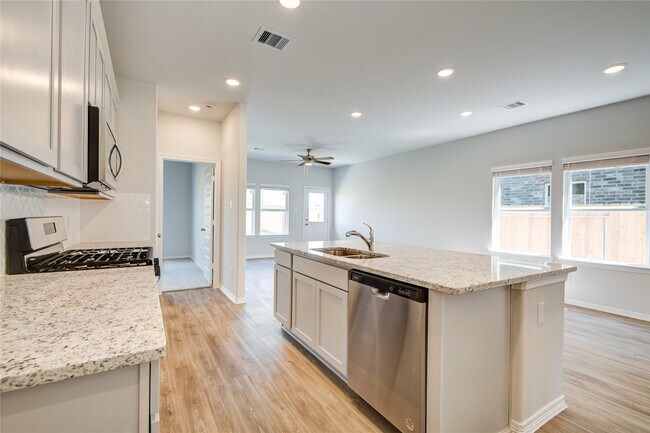 Building Photo - 5722 Fresh View Ct