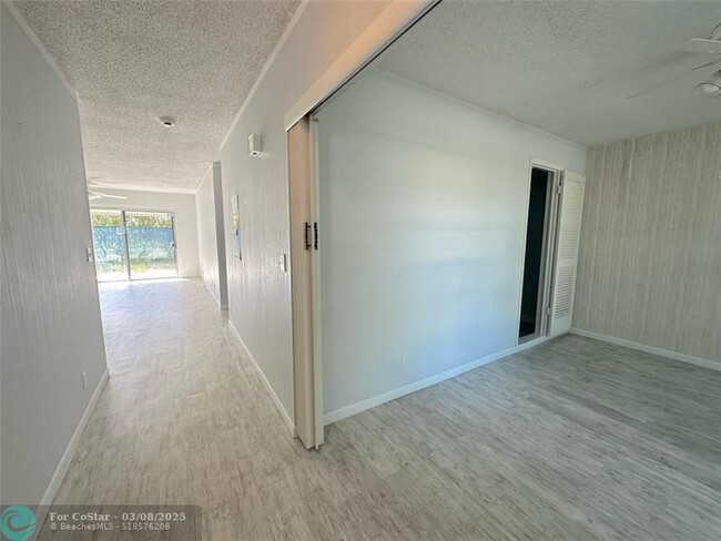 Building Photo - 20962 Sedgewick Dr