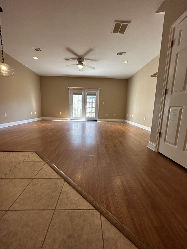 Building Photo - 2573 Baytown Cir