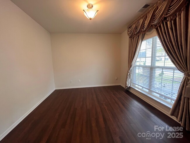 Building Photo - 14007 Highland Meadow Rd