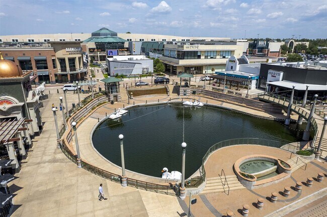 Building Photo - 1840 Woodland Field Crossing