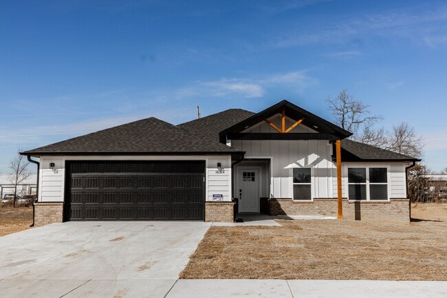 Building Photo - 1413 E Emelyn Ln