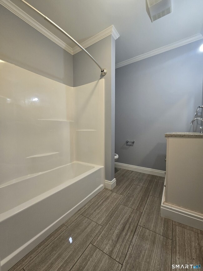 Building Photo - 206 Scofield Ave