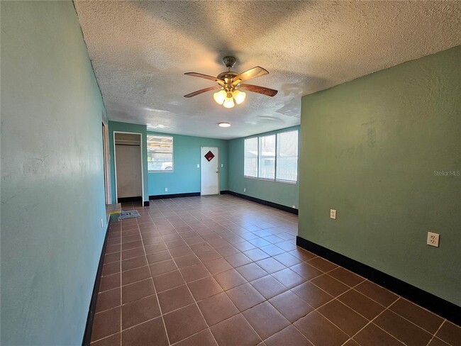 Building Photo - 503 Longfellow Blvd