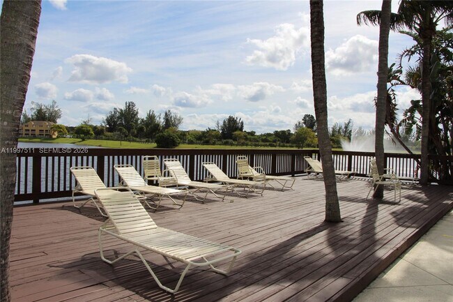 Building Photo - 5200 NW 31st Ave