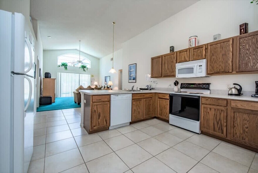 Building Photo - 359 Langham Dr