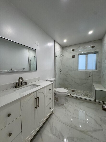 Building Photo - 4700 SW 7th St