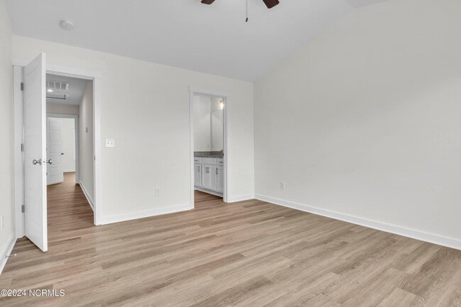 Building Photo - 7008 Crew Dr