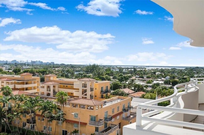 Building Photo - 8911 Collins Ave