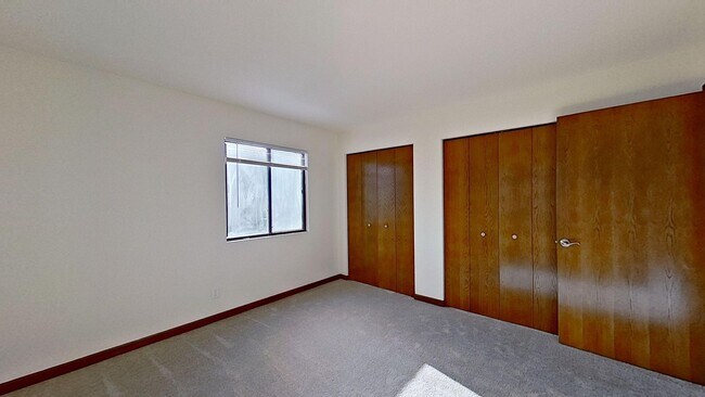 Building Photo - N76-W14675 Market Dr