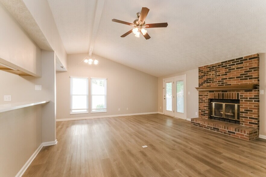 Building Photo - 4419 Deerview Ct