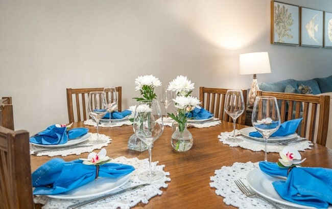 Building Photo - Beautiful Fully Furnished, 3 Bed/2 Bath Kai Ani Village Townhome