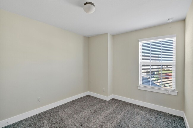 Building Photo - 314 Alamar Knot Way