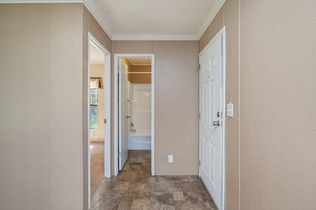 Building Photo - 2295 Bermuda Ln