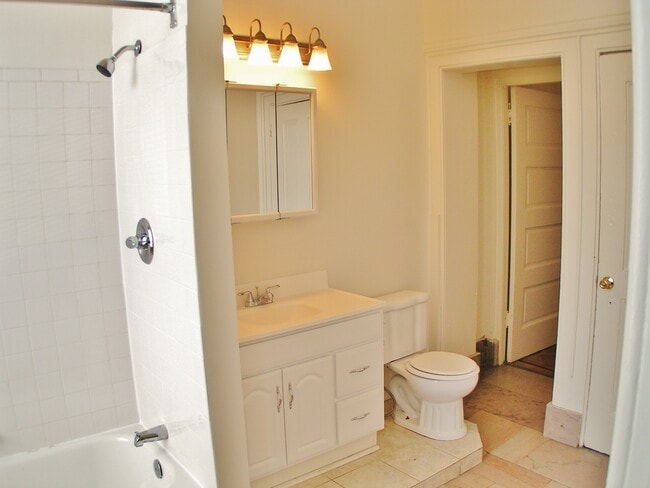 Building Photo - 1401 Madison Ave