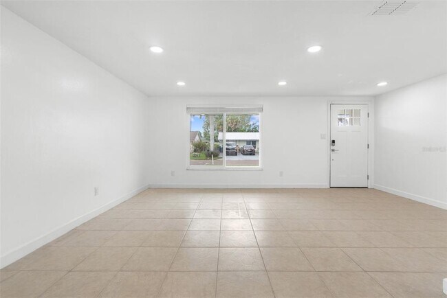 Building Photo - 504 Red Mangrove Ln