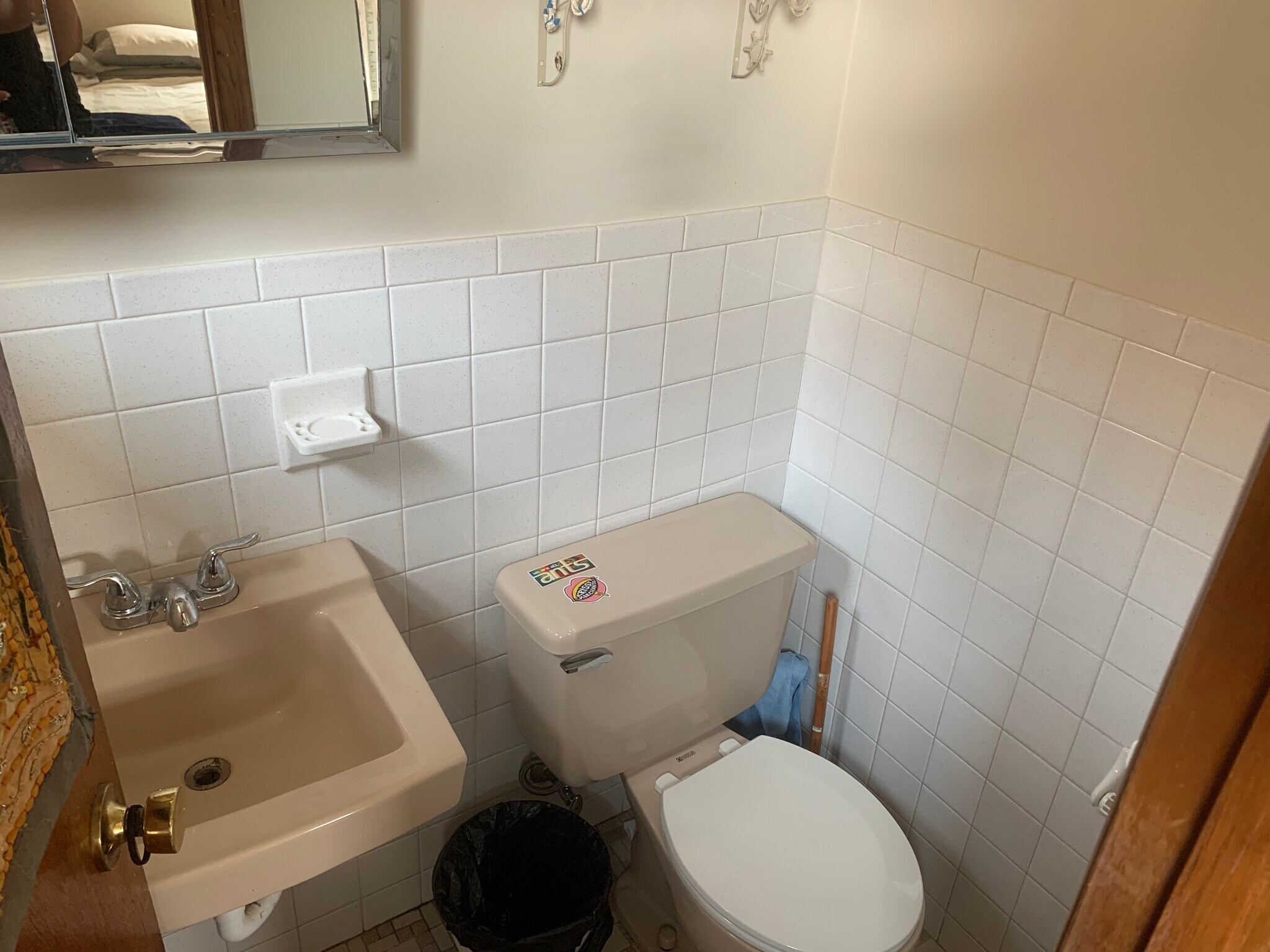 Building Photo - 841 Adams Ave