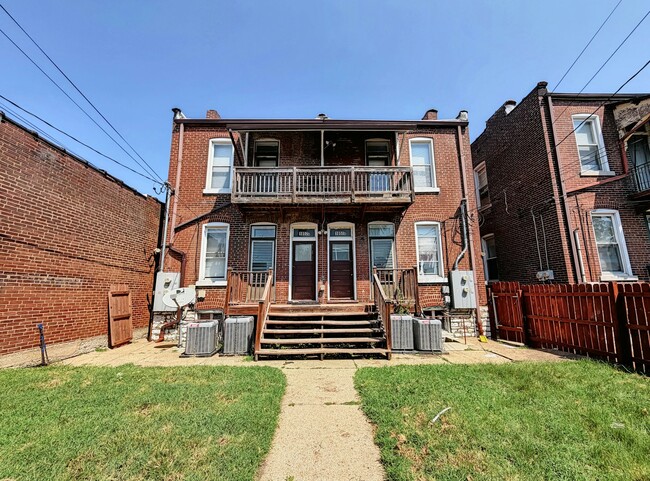 Building Photo - 1852 Russell Blvd