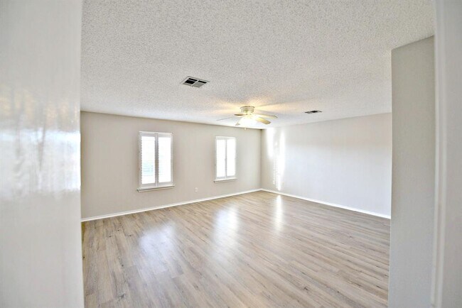 Building Photo - 511 Cripple Creek Rd