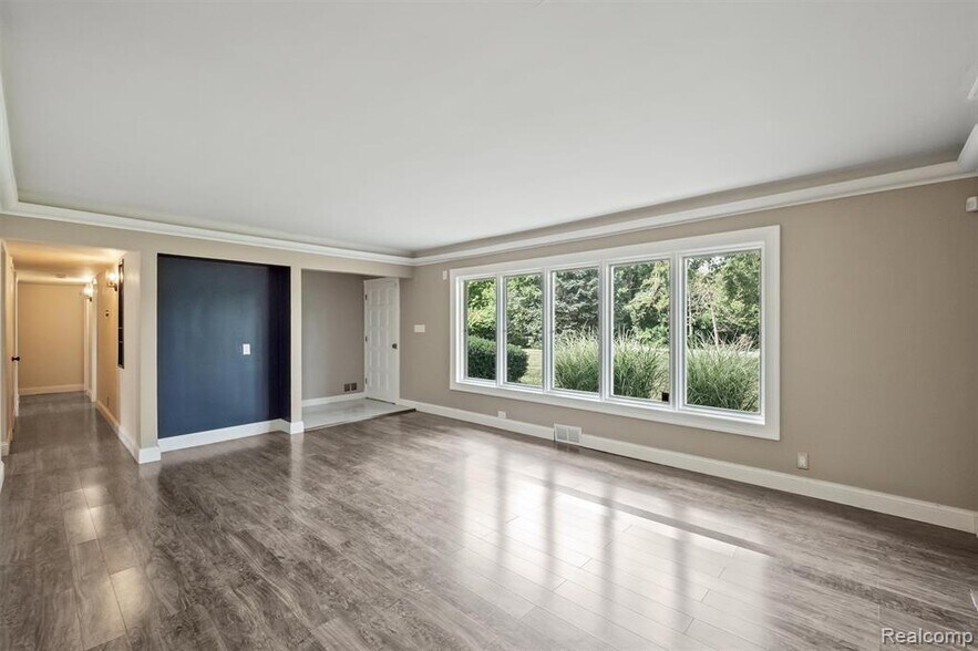 Building Photo - 3275 Chickering Ln