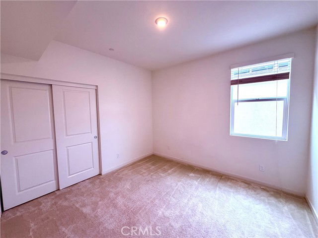 Building Photo - 148 Stage