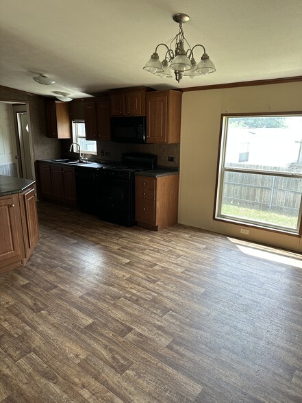 Building Photo - 7208 Comstock Cv