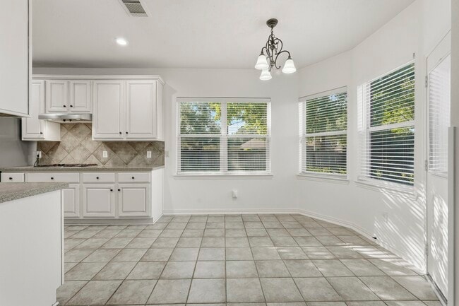 Building Photo - 3014 Northshire Ct