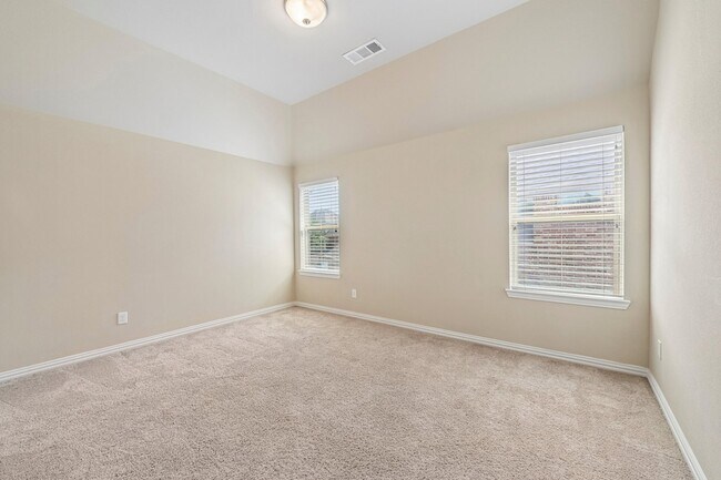 Building Photo - 2676 McPherson Ln