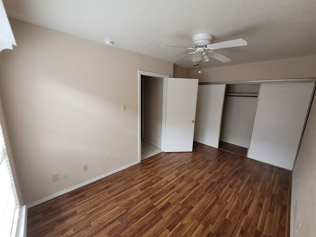 Building Photo - WYKEHAM CONDOS