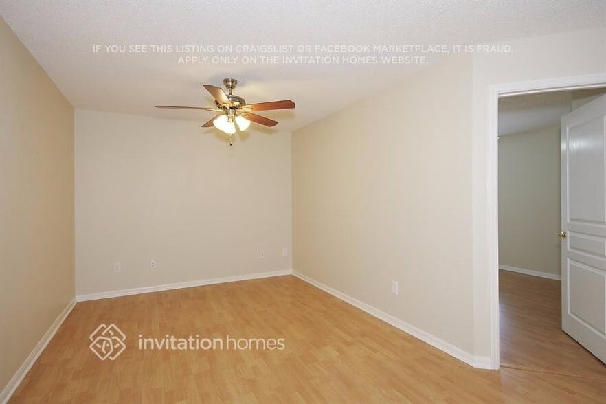Building Photo - 5011 Bellthorn Dr