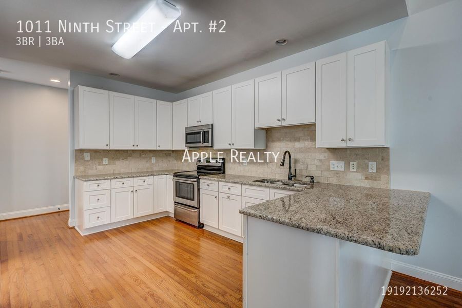 Building Photo - 1011 Ninth Street-Apt. #2