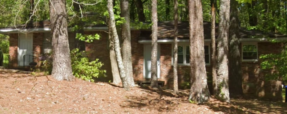 Exterior View 2 - 6486 Raymond Dr