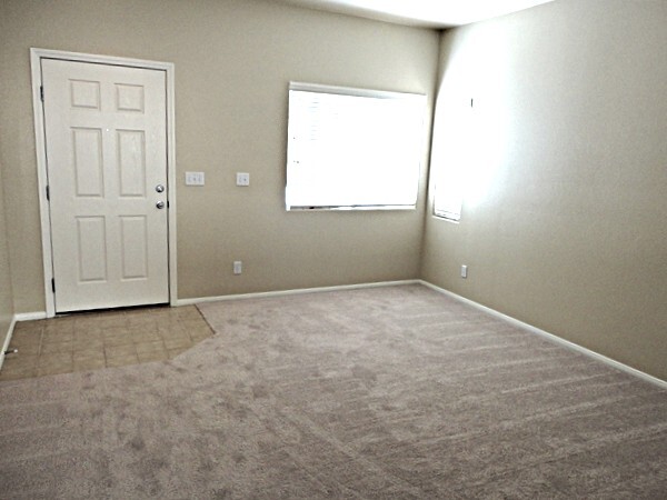 Building Photo - 894 Blue Rosalie Pl
