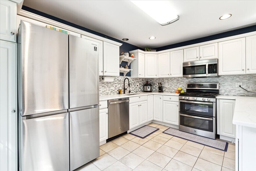 Building Photo - 471 Mahogany Ct