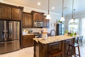 Building Photo - Beautiful 3 bedroom/2 Bathroom Home in Dogwood