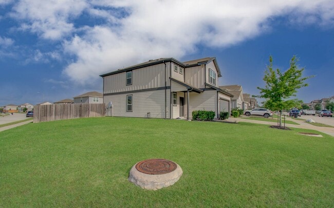 Building Photo - 6315 Lakeview Haven Dr