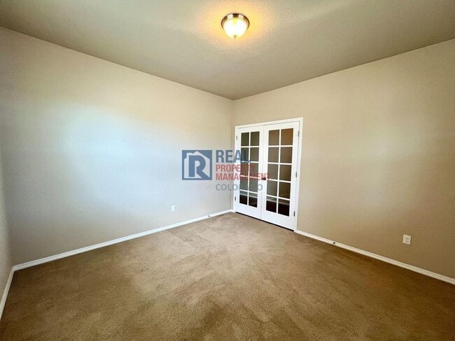 Building Photo - 10776 Forest Creek Dr