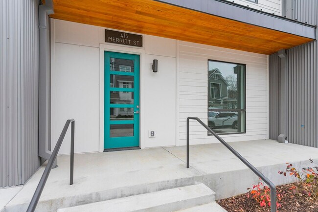Building Photo - 415 Merritt Ave