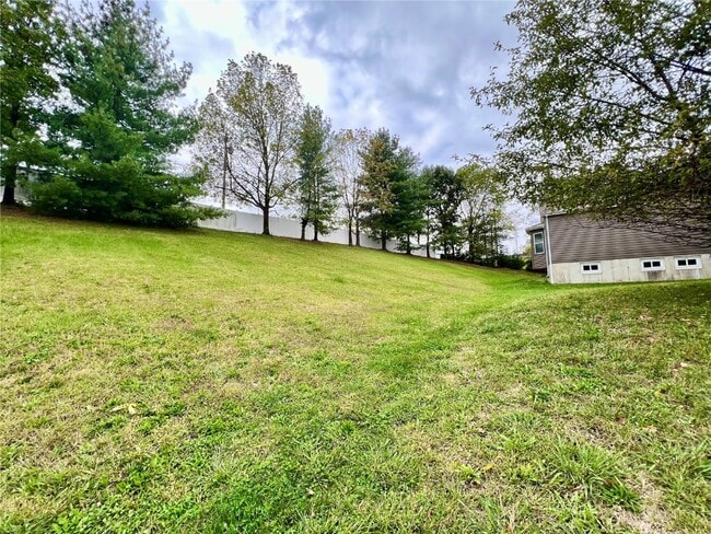 Building Photo - 188 Birchwood Trail Dr
