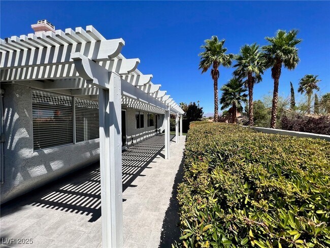 Building Photo - 2408 Sunset Beach Ln