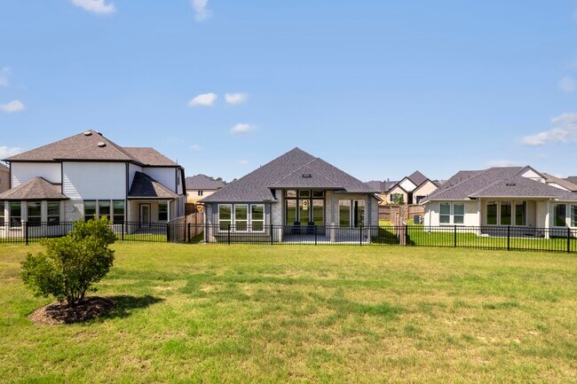 Building Photo - 16147 Sapphire Crst Dr