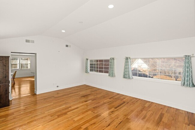 Building Photo - 312 Paragon Mills Rd