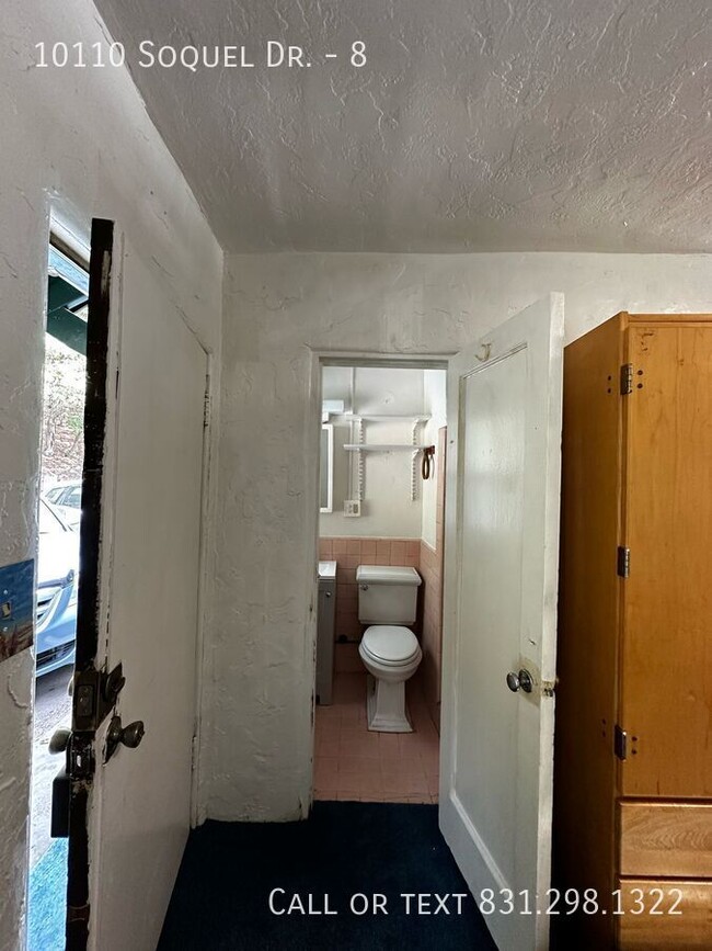 Building Photo - 10110 Soquel Dr