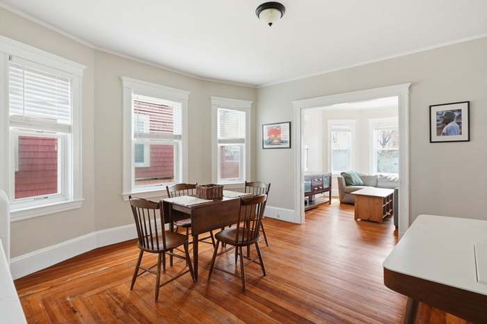 Building Photo - 95 Capen St